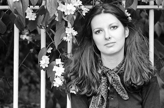 shelagh-mcdonald-70-103-17-keith-morris-ret-web